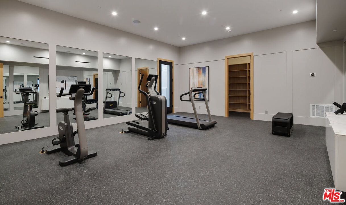 Fitness Equipment, Interior, Recessed Lighting
