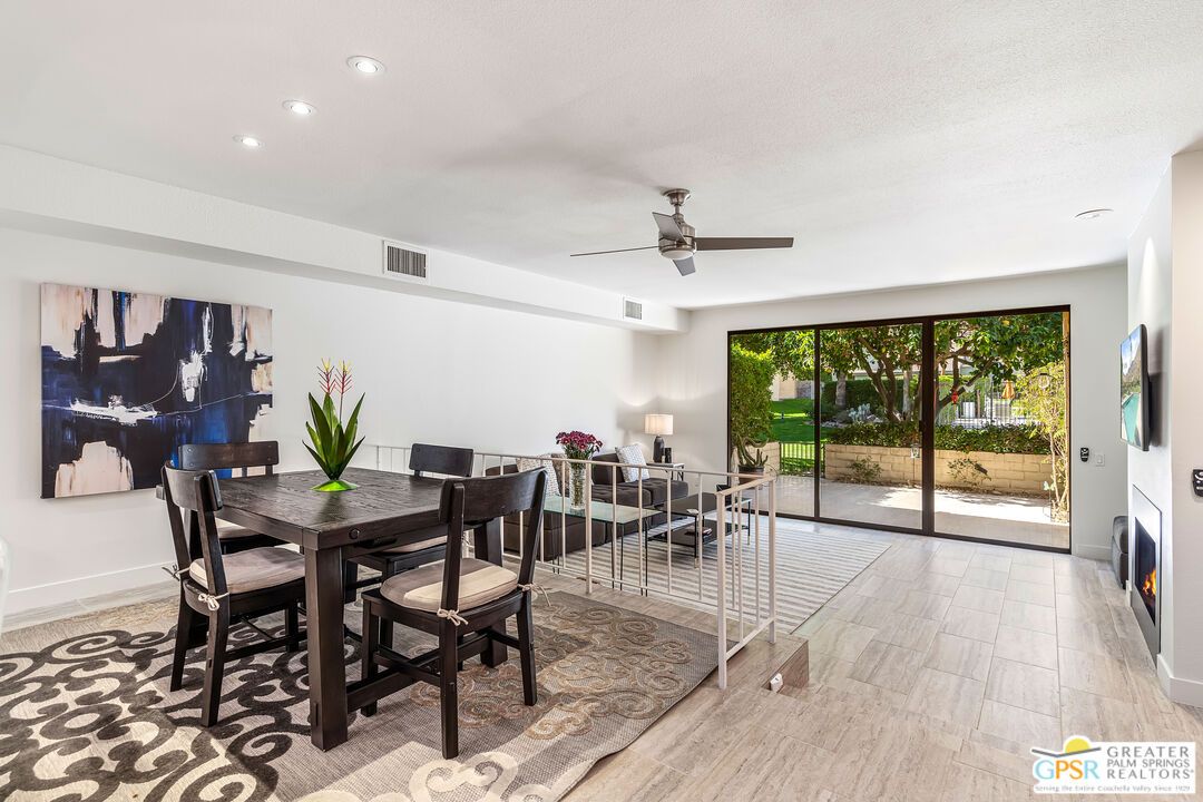 Dining room, Fireplace, Interior, Recessed Lighting, Wood Texture Flooring