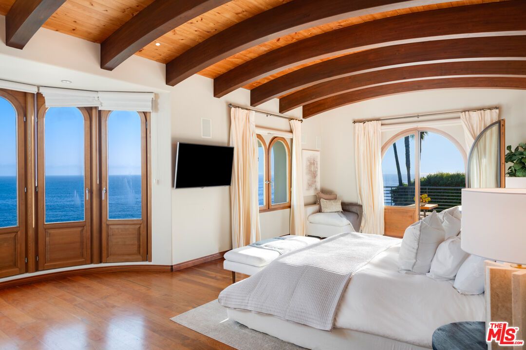 Bedroom, Interior, Recessed Lighting, Water, Wooden Beams, Wooden Ceilings, Wood Texture Flooring