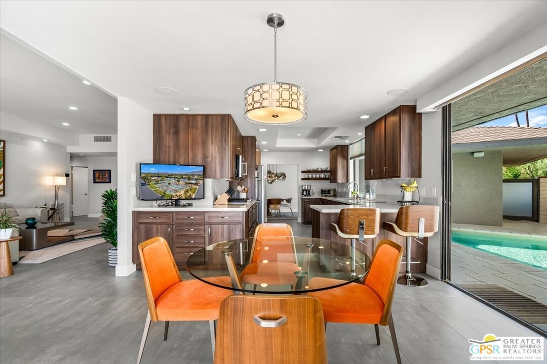 Dining room, Interior, Kitchen, Pendant Lights, Recessed Lighting