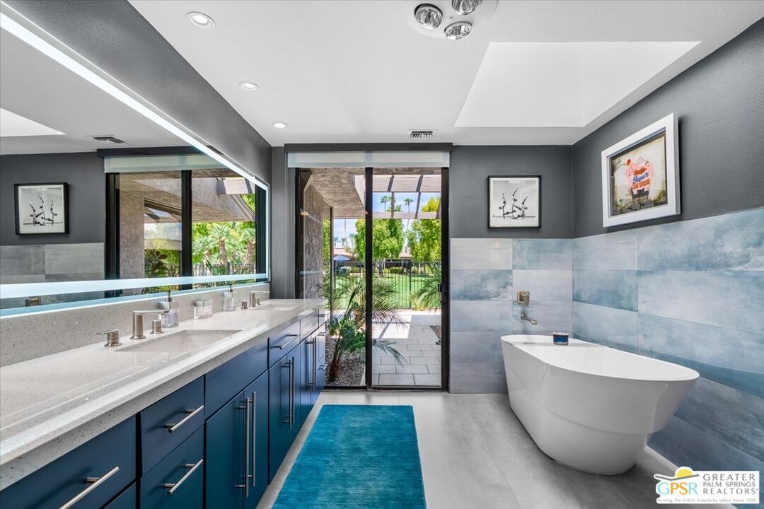 Bathroom, Dual Sink Vanities, Free Standing Baths, Interior, Recessed Lighting