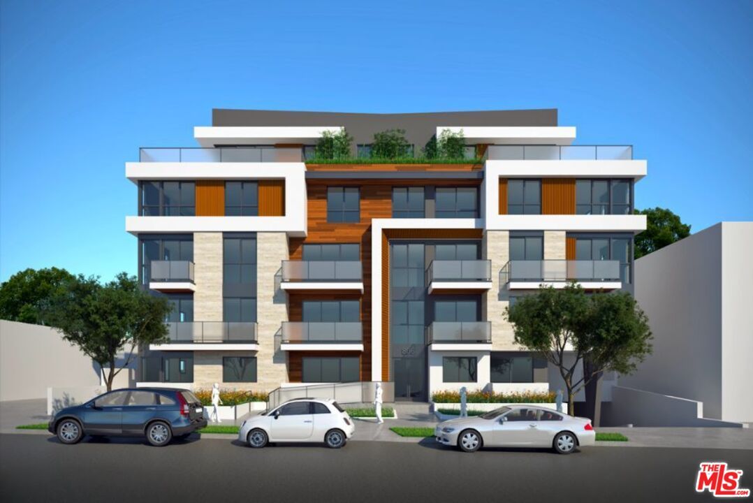 Exterior, Facade, Modern