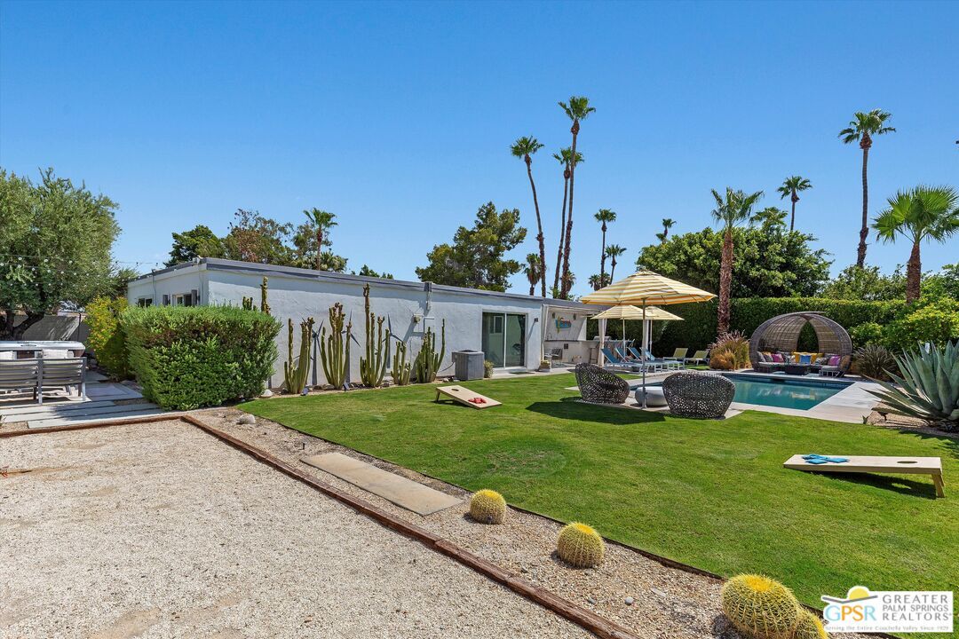 Backyard, Exterior, Pool