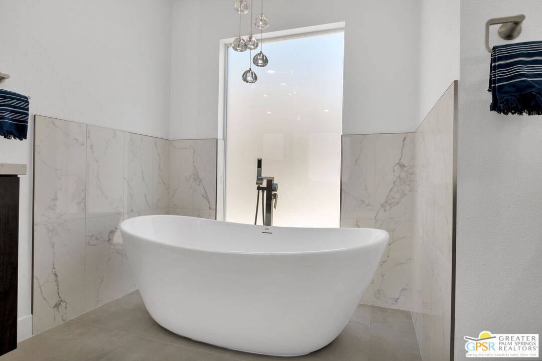 Bathroom, Free Standing Baths, Interior, Marble Walls