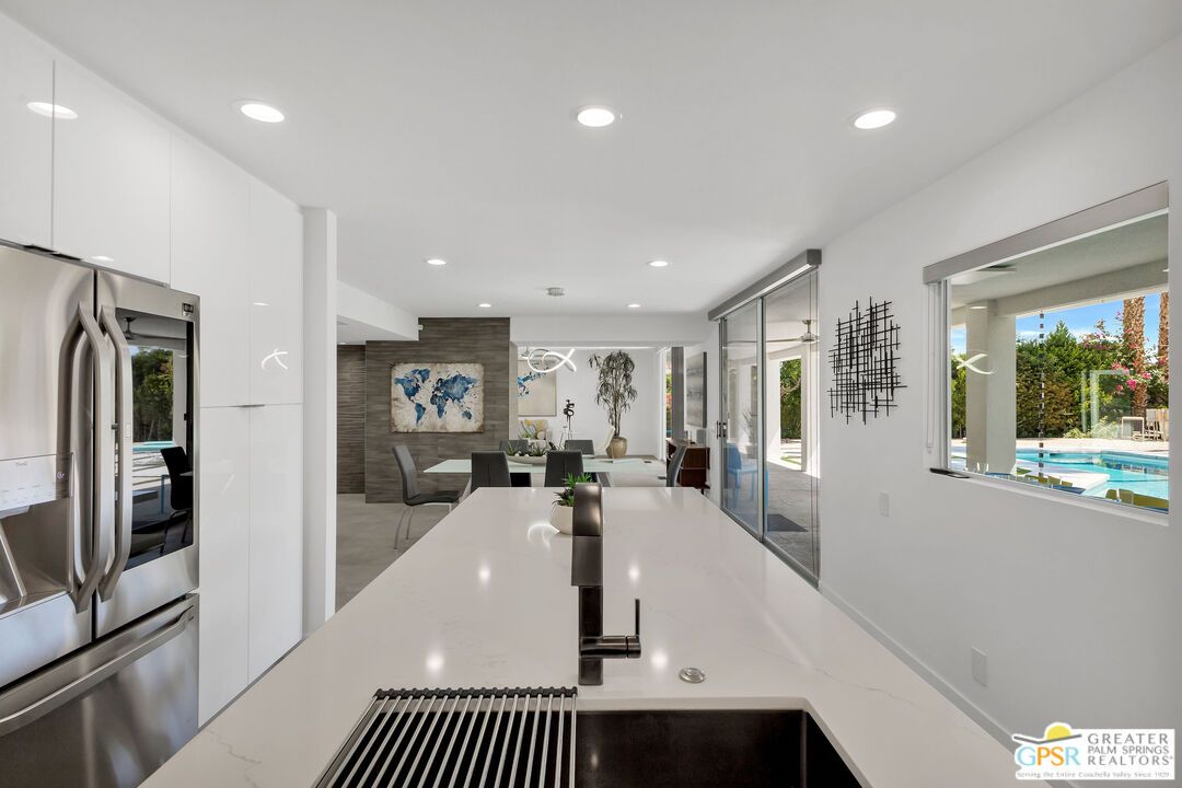 Dining room, Interior, Kitchen, Pendant Lights, Recessed Lighting, Stainless Steel Appliances, Stone Walls