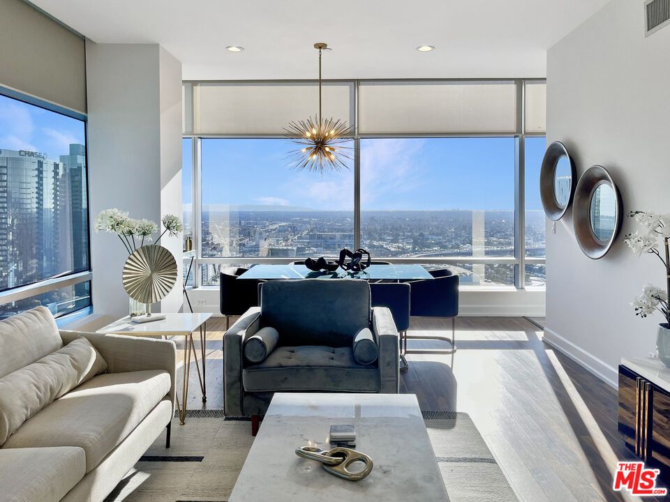 Dining room, Interior, Living room, Pendant Lights, Recessed Lighting, Wood Texture Flooring