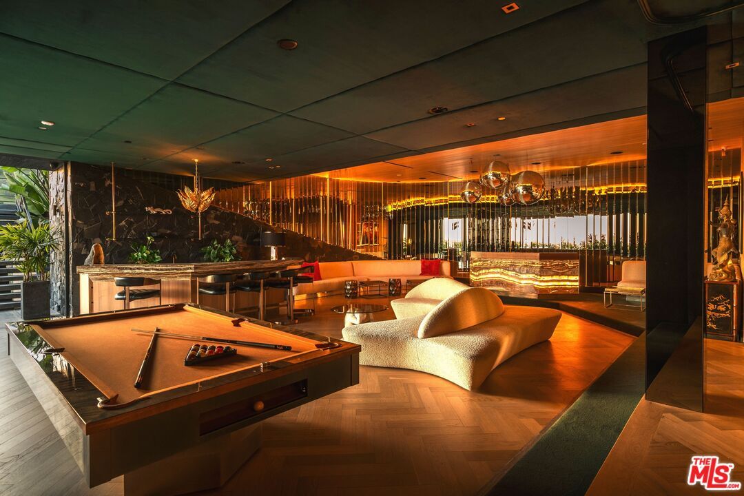 Billiard Table, Game Room, Interior, Recessed Lighting, Wood Texture Flooring