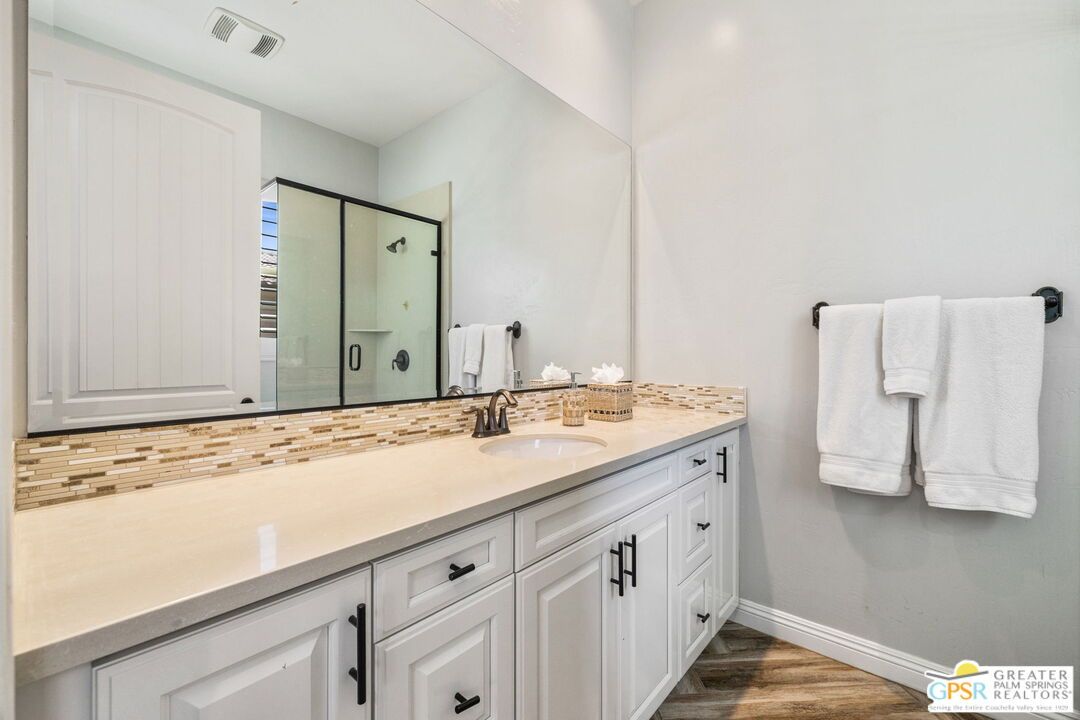 Bathroom, Dual Sink Vanities, Interior, Wood Texture Flooring