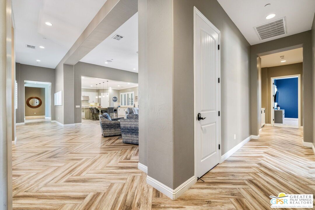 Interior, Pendant Lights, Recessed Lighting, Wood Texture Flooring