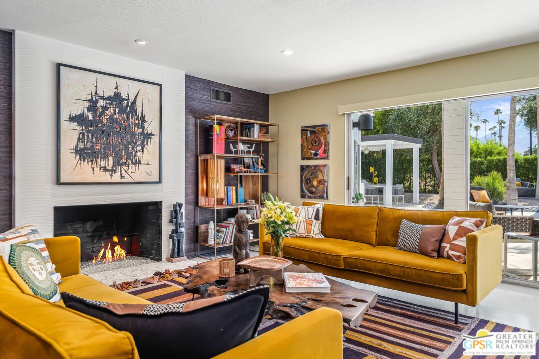 Fireplace, Interior, Living room, Recessed Lighting