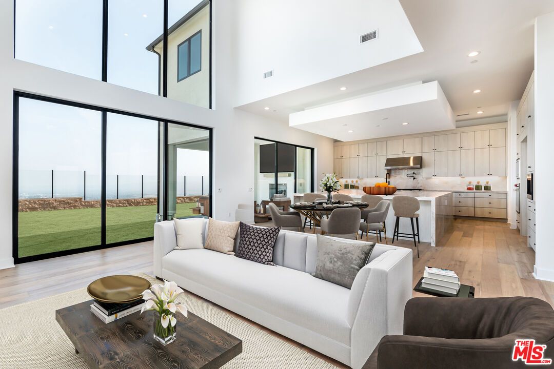 Dining room, Interior, Kitchen, Living room, Recessed Lighting, Wood Texture Flooring