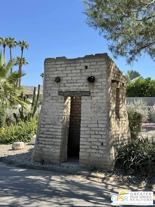 DE Listing image placeholder