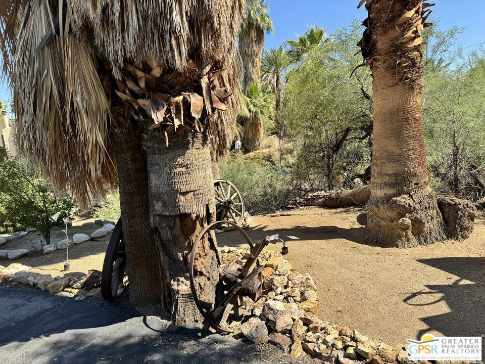 DE Listing image placeholder