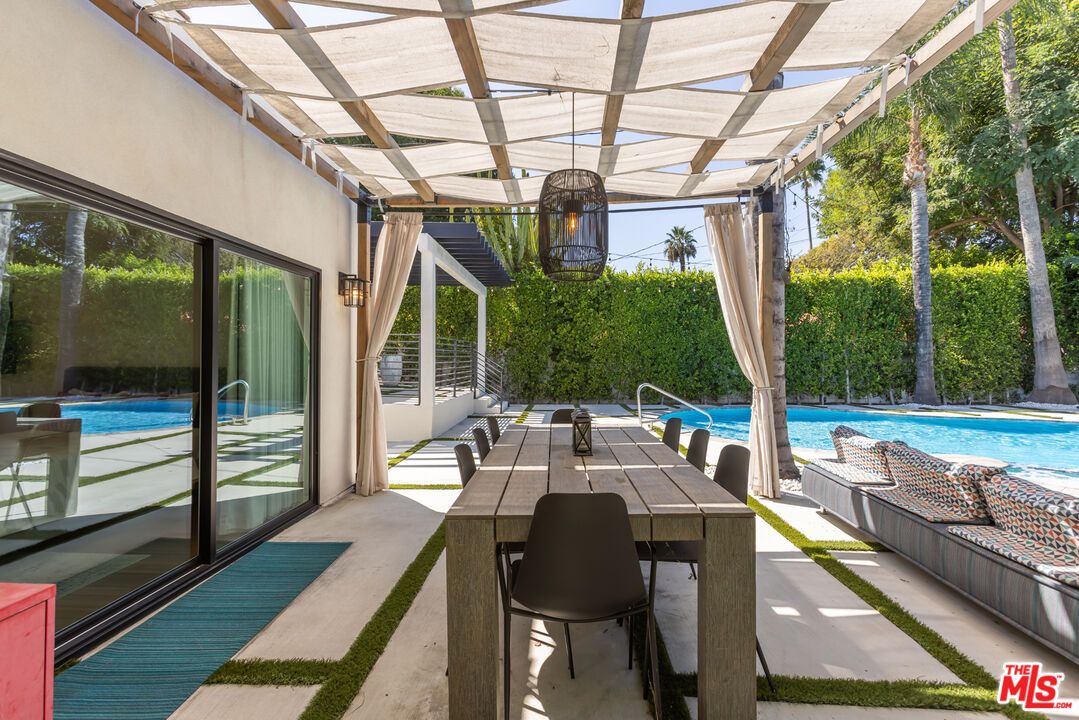 Dining room, Glass Ceilings, Interior, Pool, Sun Room