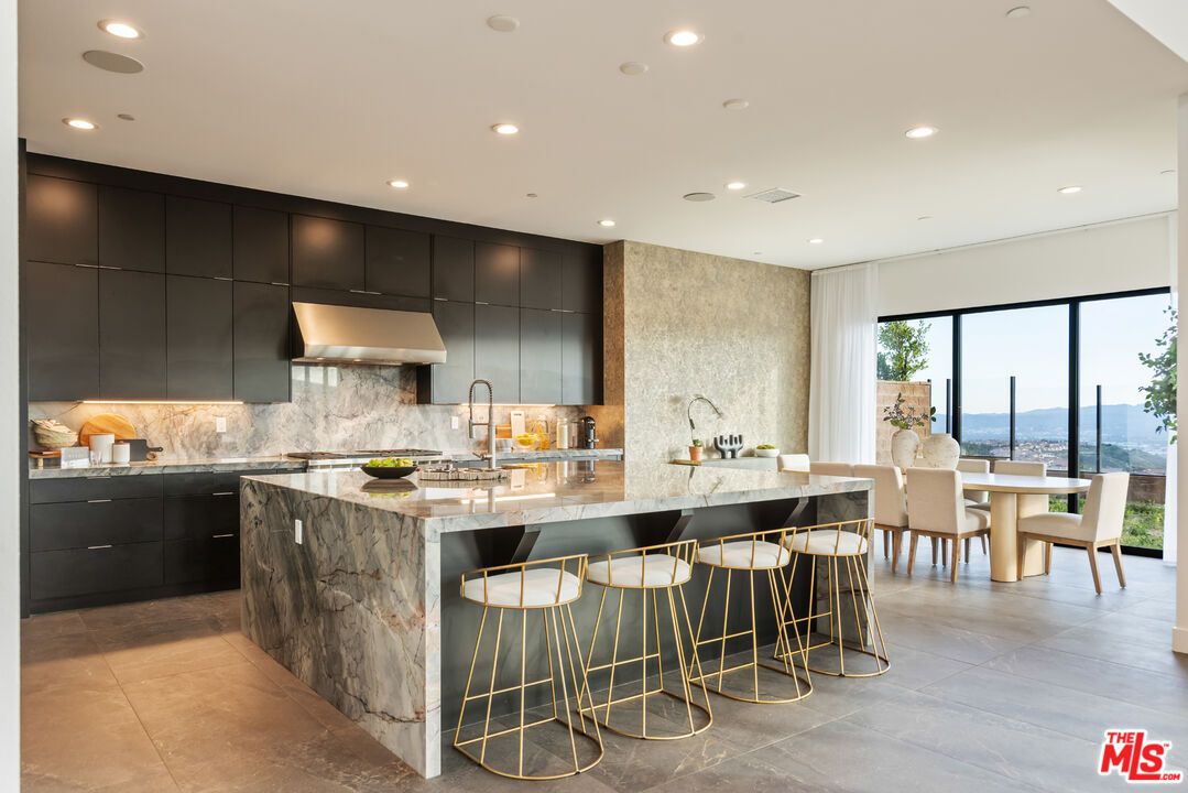 Dining room, Interior, Kitchen, Recessed Lighting, Water
