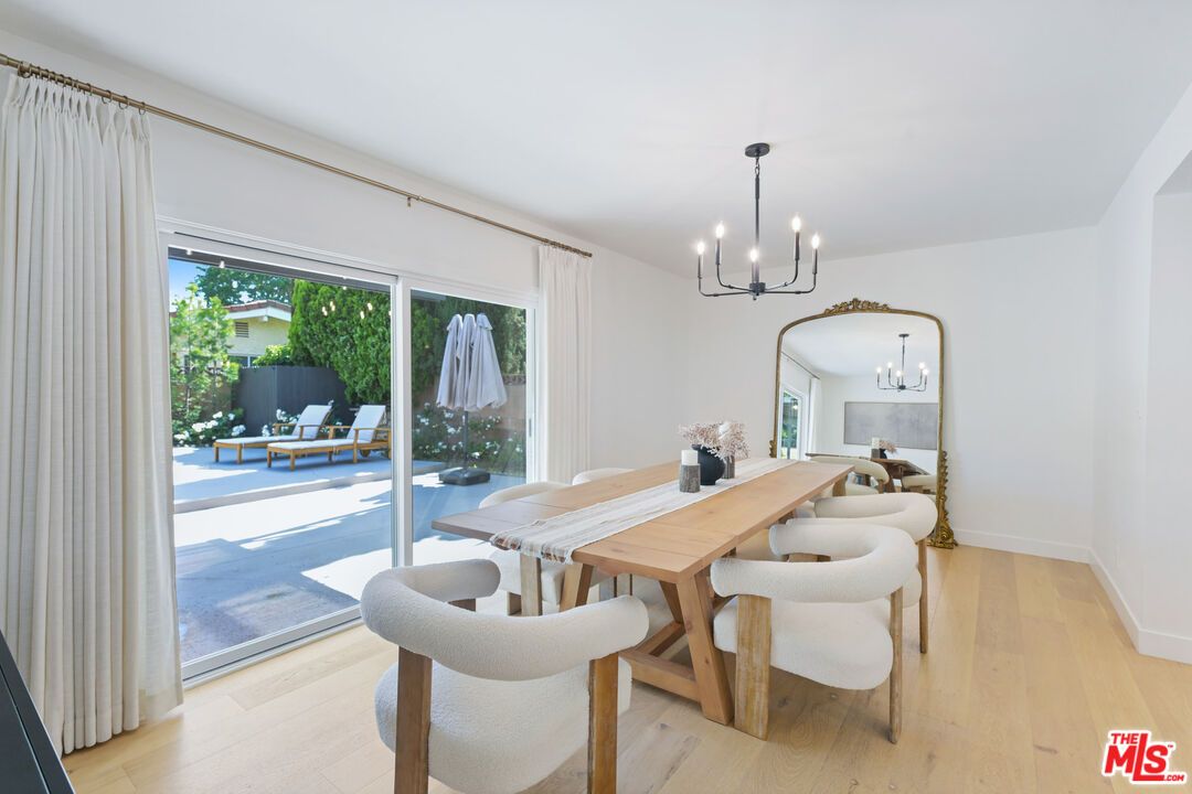 Chandelier, Dining room, Interior, Pendant Lights, Wood Texture Flooring