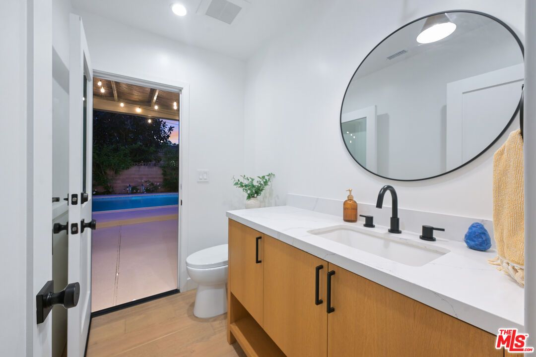 Bathroom, Interior, Recessed Lighting, Wood Texture Flooring