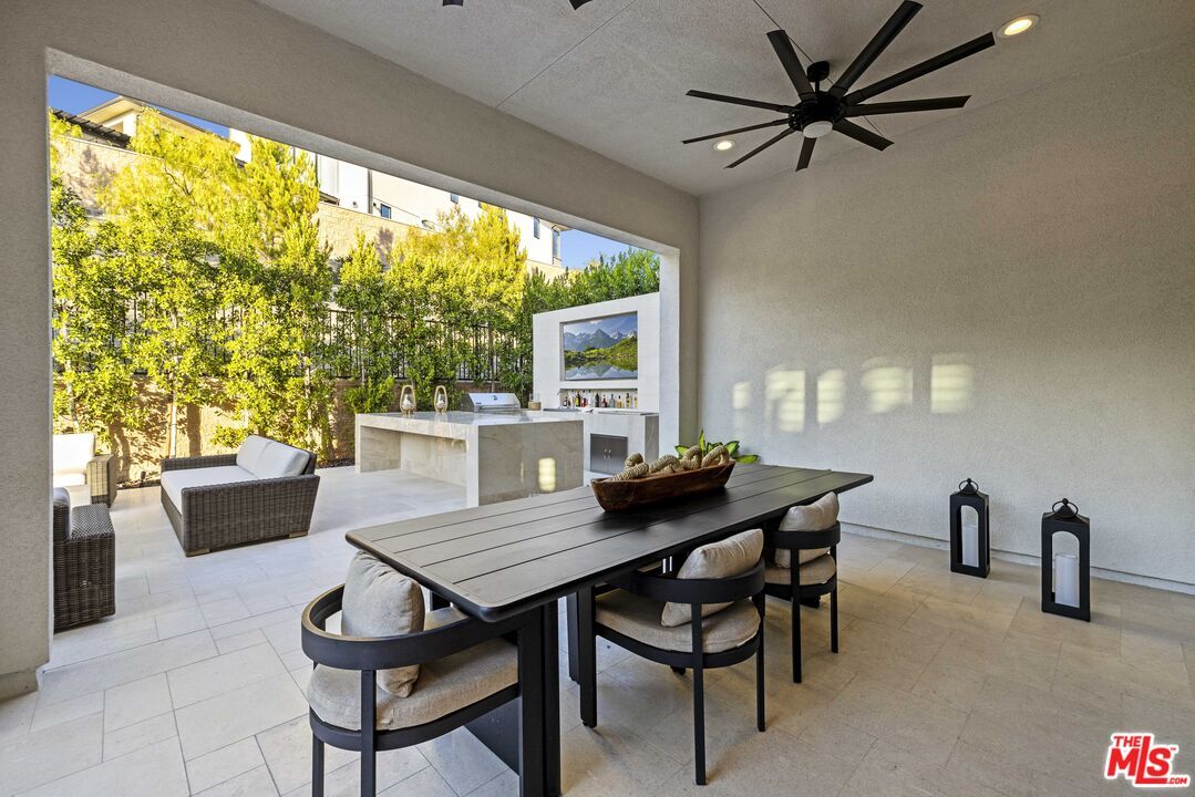 Dining room, Exterior, Outdoor Kitchen, Recessed Lighting