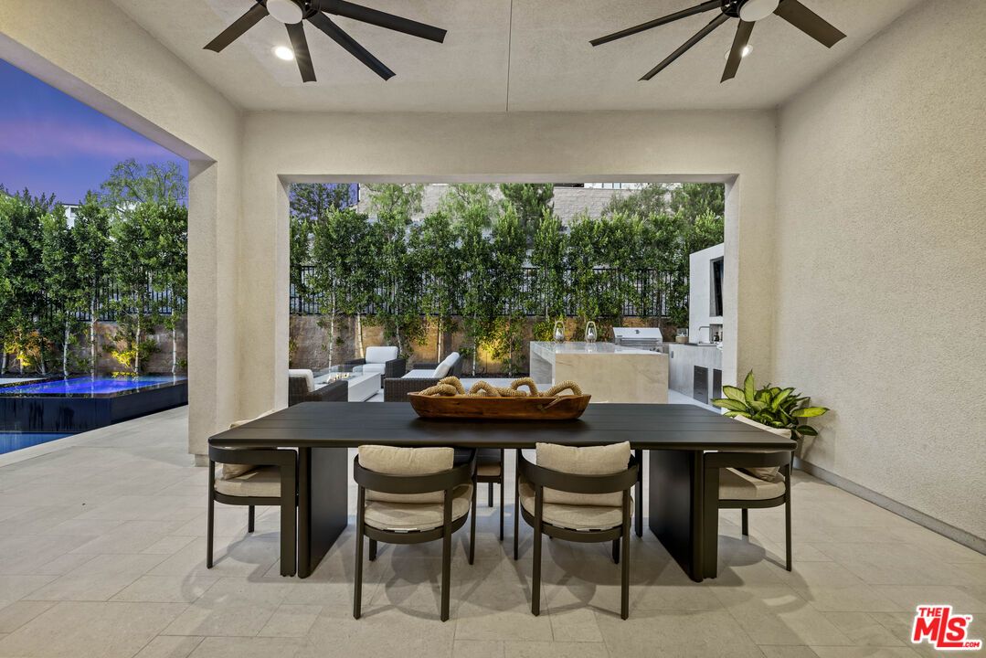 Dining room, Exterior, Outdoor Kitchen, Pool, Recessed Lighting