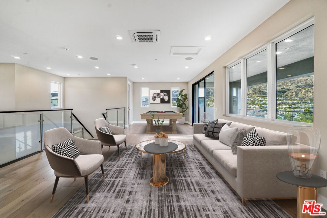 Billiard Table, Game Room, Interior, Living room, Recessed Lighting, Wood Texture Flooring