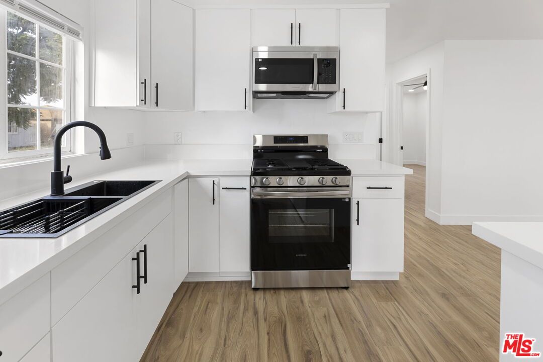 Interior, Kitchen, Stainless Steel Appliances, Wood Texture Flooring