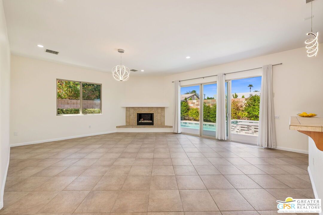 Empty room, Fireplace, Interior, Pendant Lights, Recessed Lighting