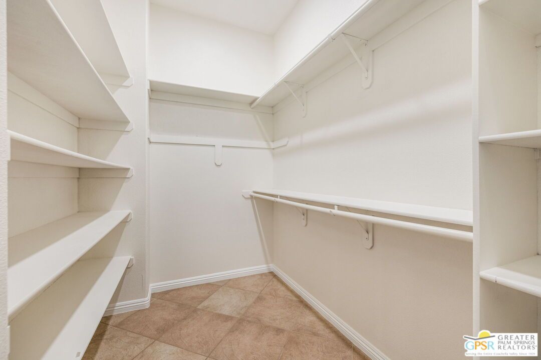 Interior, Walk-in Closets