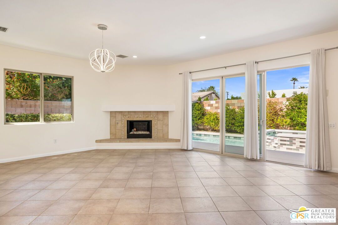 Empty room, Fireplace, Interior, Pendant Lights, Recessed Lighting