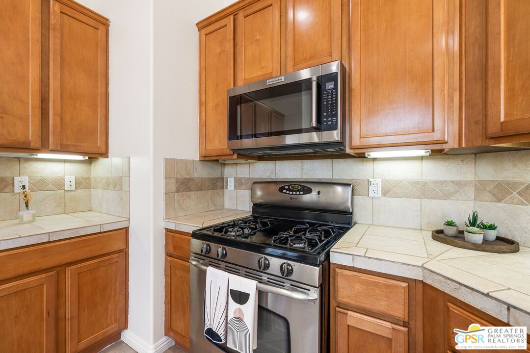 Interior, Kitchen, Tile Countertops