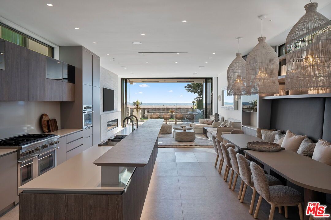 Dining room, Interior, Kitchen, Living room, Pendant Lights, Recessed Lighting, Stainless Steel Appliances, Water