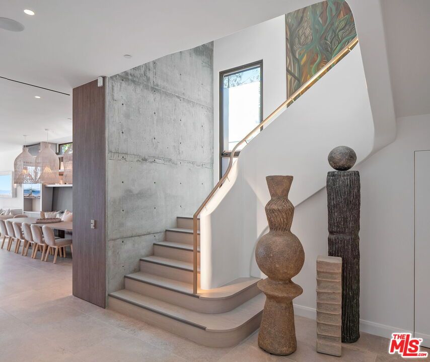 Dining room, Interior, Pendant Lights, Recessed Lighting