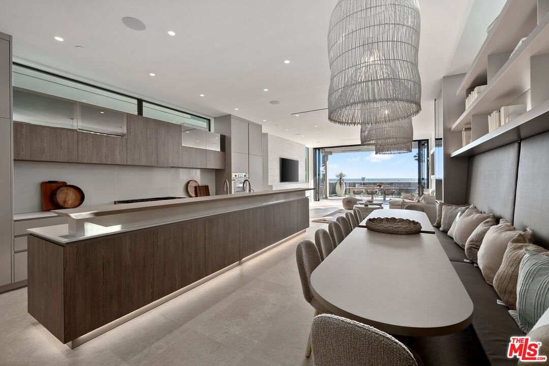 Chandelier, Dining room, Interior, Kitchen, Living room, Pendant Lights, Recessed Lighting, Stainless Steel Appliances, Water