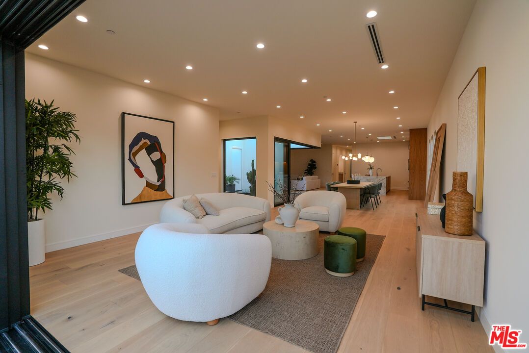 Dining room, Interior, Living room, Pendant Lights, Recessed Lighting, Wood Texture Flooring