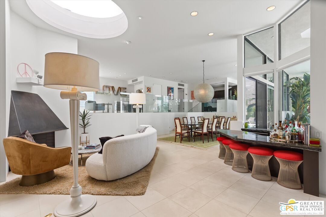 Dining room, Interior, Living room, Pendant Lights, Recessed Lighting