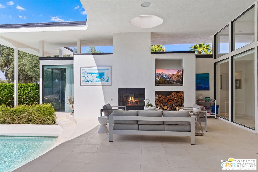 Fireplace, Interior, Pool