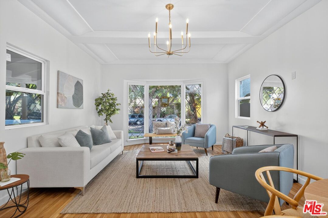 Chandelier, Interior, Living room, Wood Texture Flooring