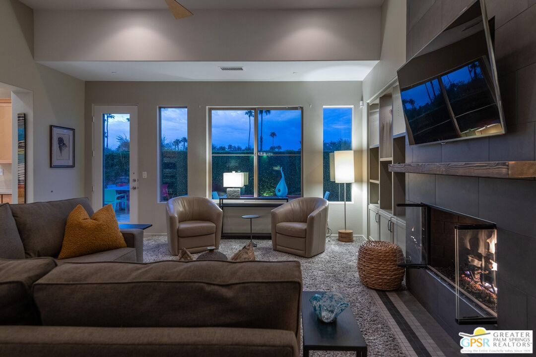 Fireplace, Interior, Living room, Recessed Lighting