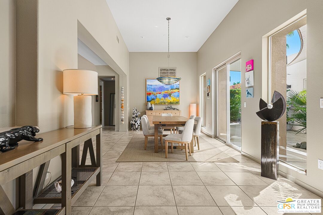 Dining room, Interior, Pendant Lights