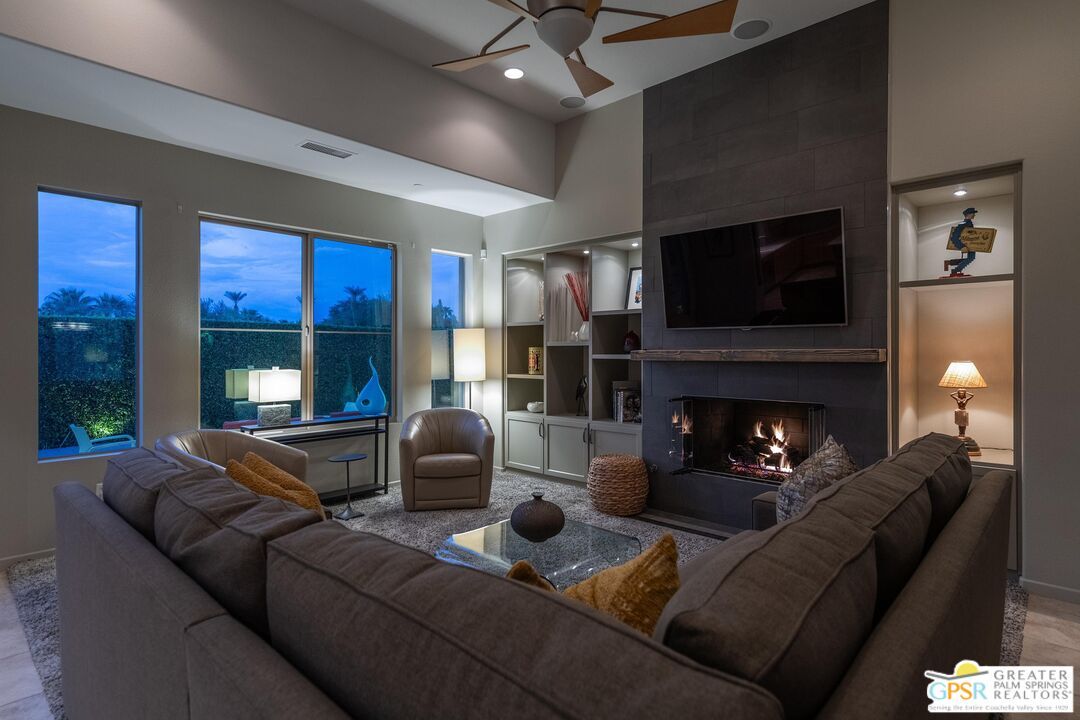 Fireplace, Interior, Living room, Recessed Lighting