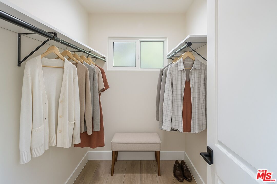 Interior, Walk-in Closets, Wood Texture Flooring