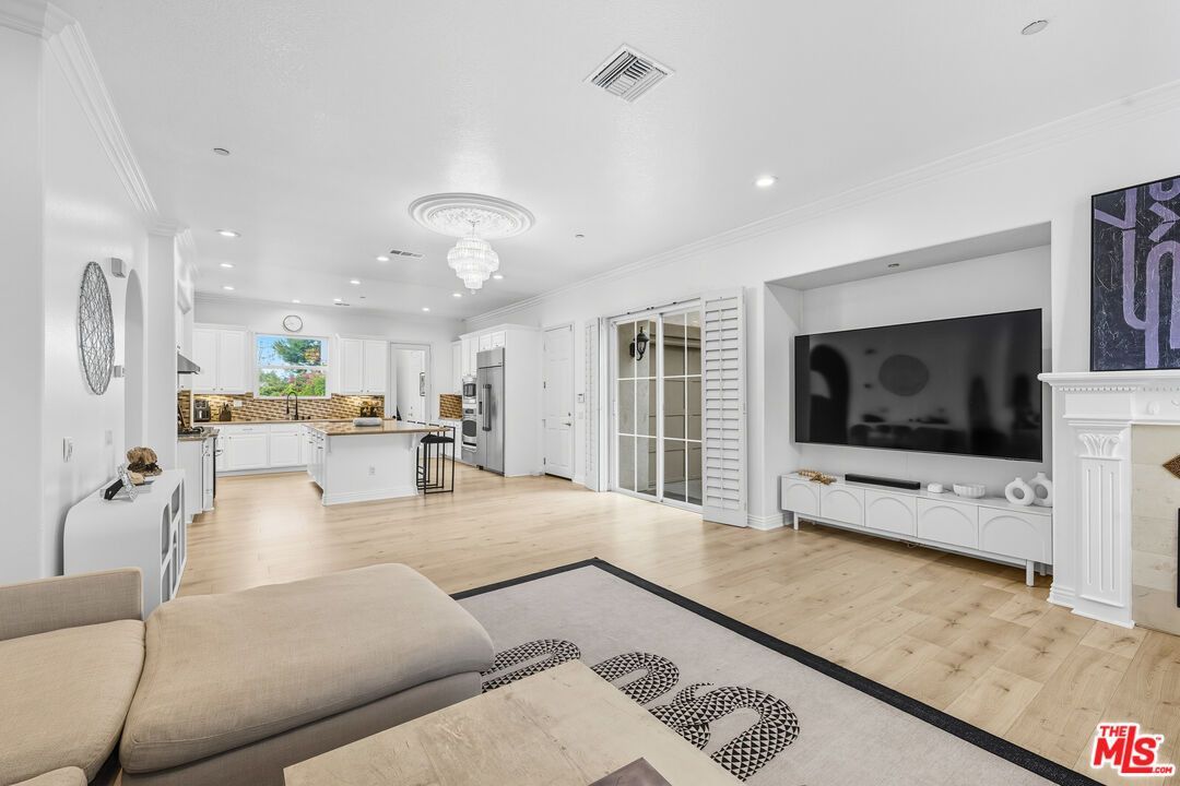 Chandelier, Interior, Kitchen, Recessed Lighting, Wood Texture Flooring