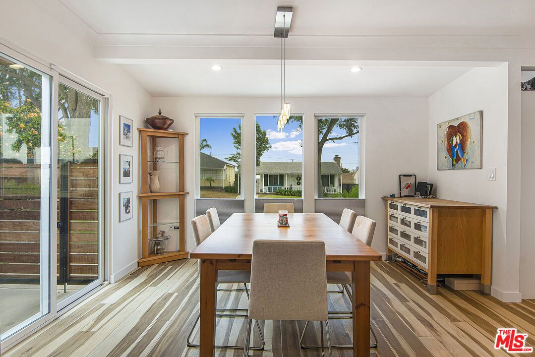 Dining room, Interior, Pendant Lights, Recessed Lighting, Wood Texture Flooring