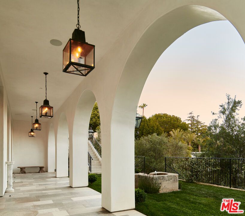 Exterior, Pendant Lights