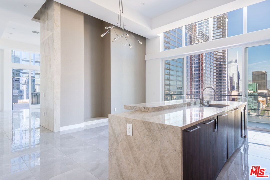 Interior, Kitchen, Pendant Lights, Recessed Lighting