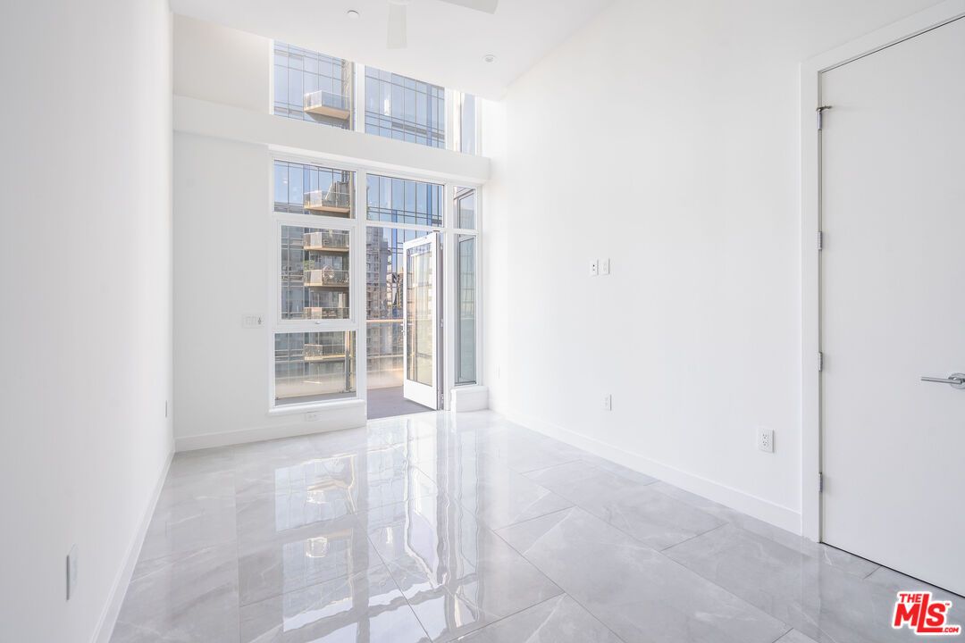 Empty room, Fireplace, Interior