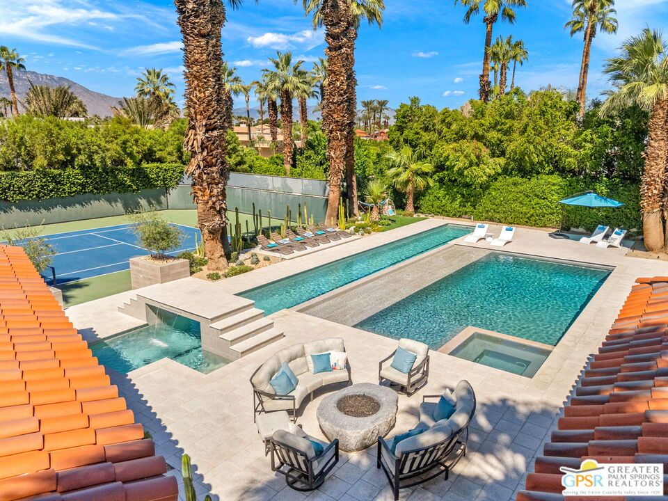 Exterior, Pool, Tennis Courts