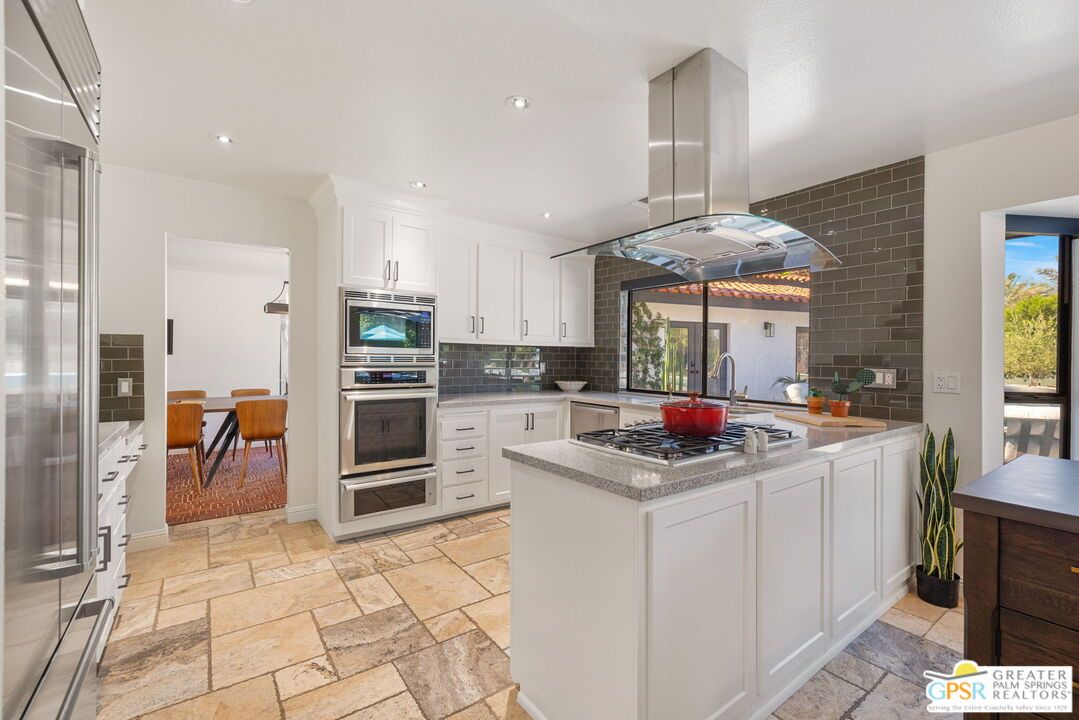 Dining room, Interior, Kitchen, Recessed Lighting, Stainless Steel Appliances, Stone Walls