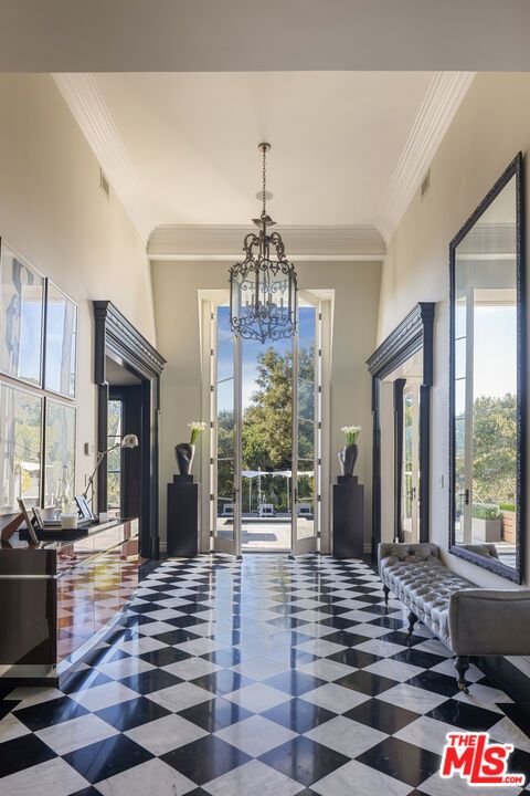 Chandelier, Interior, Marble