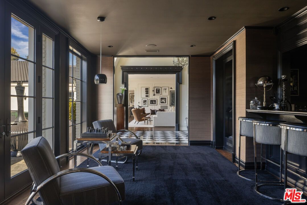 Interior, Living room, Pendant Lights, Recessed Lighting