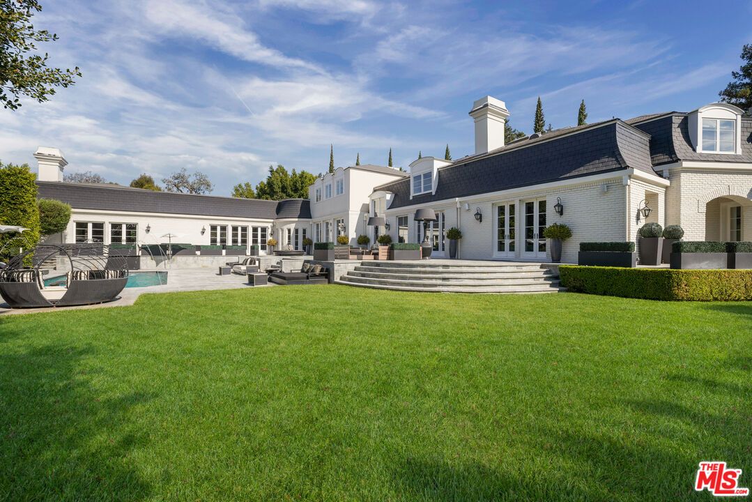 Backyard, Exterior, Pool